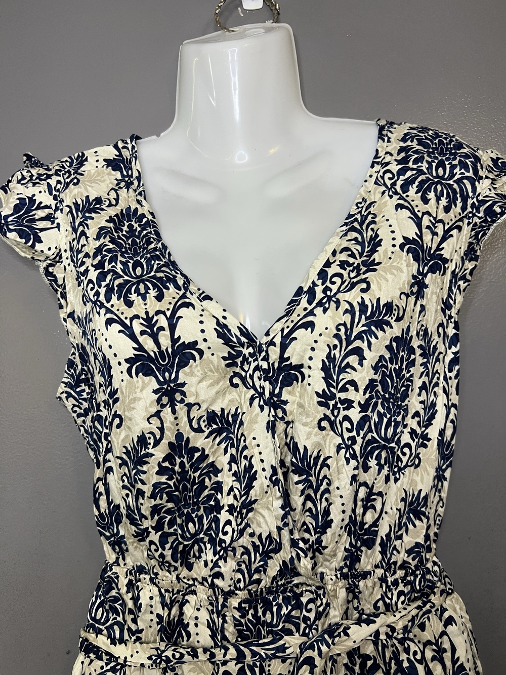 Cupshe Romper Womens Medium Blue Floral V Neck Belted Ruffle Hem Pockets Summer